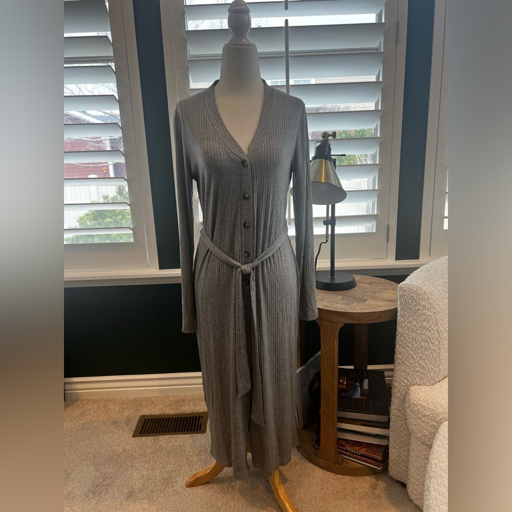 Banana Republic Gray Ribbed Button-Up Cardigan